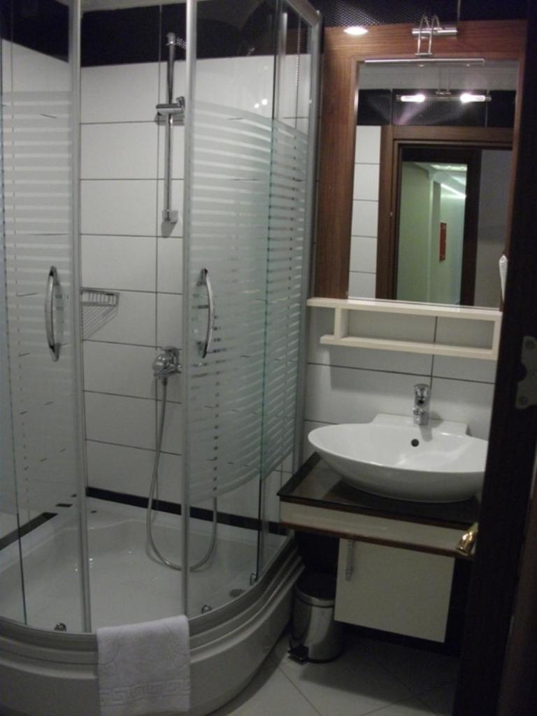 Grand Anatolia Hotel Истанбул Екстериор снимка